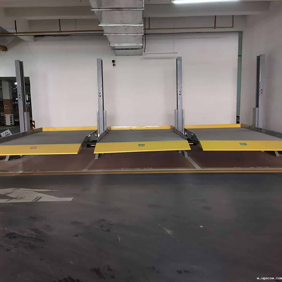 四柱立体车库停车设备过验收